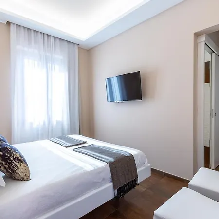 Club 57 Imperial 2*